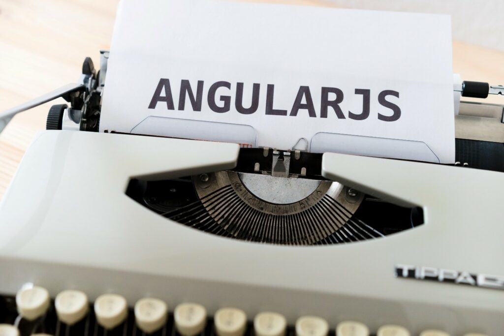 Differences between Angular and React